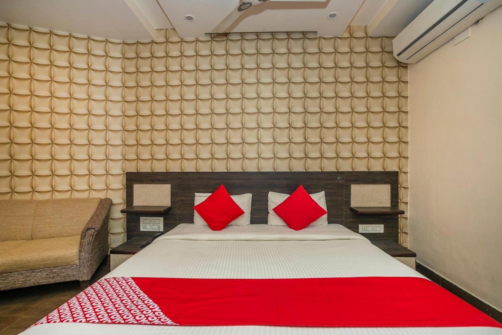 Super Collection O Indian Suites Near Sitara Restaurant Bangalore Luaran gambar