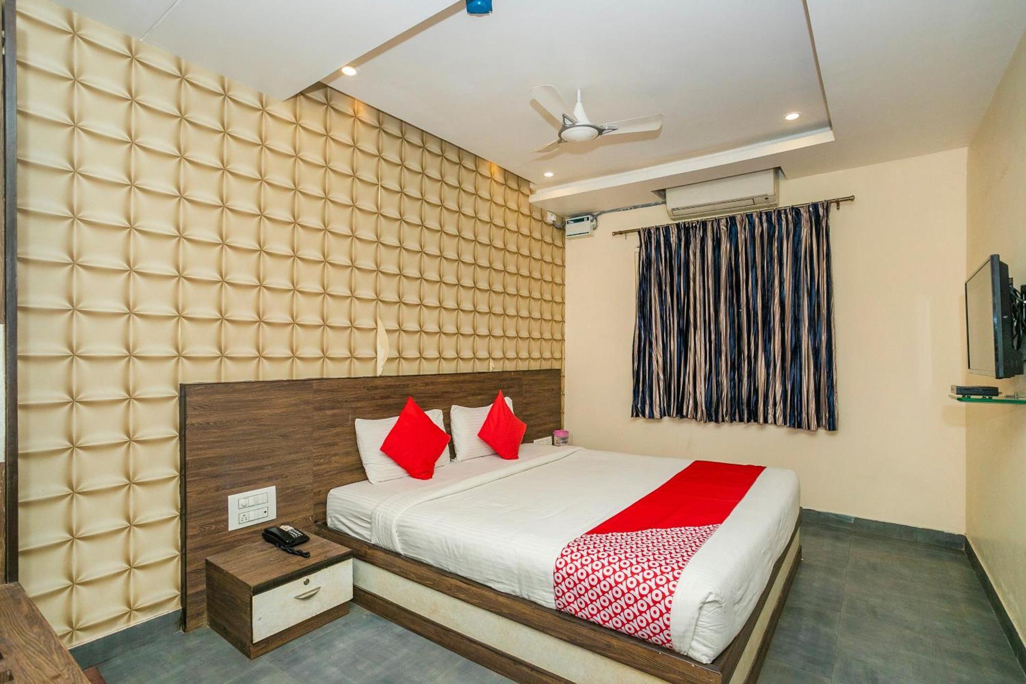 Super Collection O Indian Suites Near Sitara Restaurant Bangalore Luaran gambar